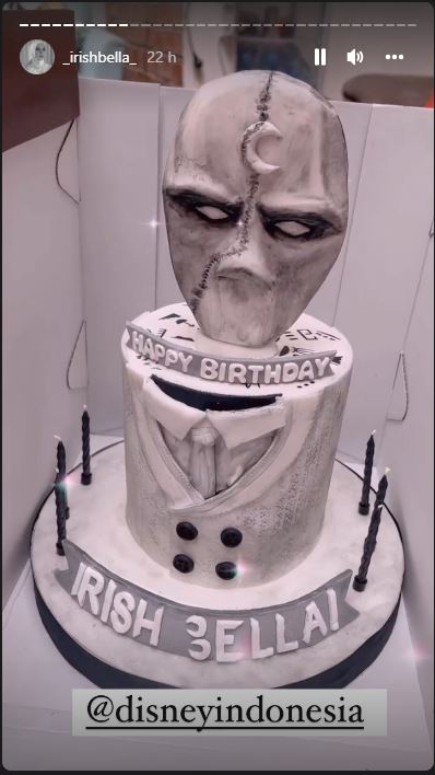 13 Potret kue ultah Irish Bella dari tahun ke tahun, simpel & elegan