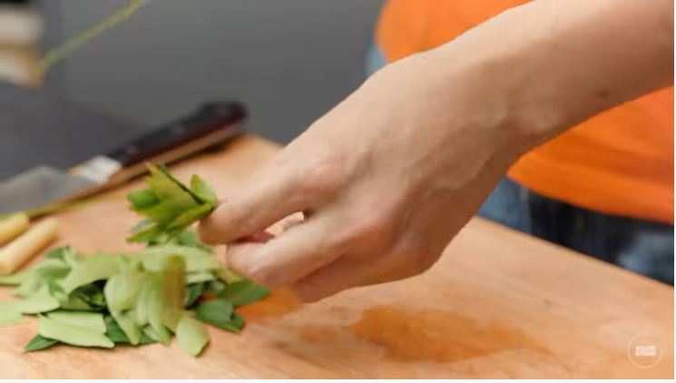 10 Langkah Victor MasterChef masak kari ayam, empuk dan meresap