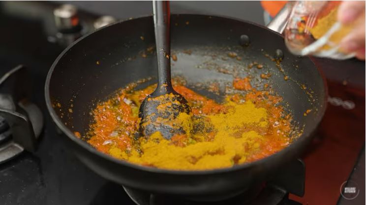 10 Langkah Victor MasterChef masak kari ayam, empuk dan meresap