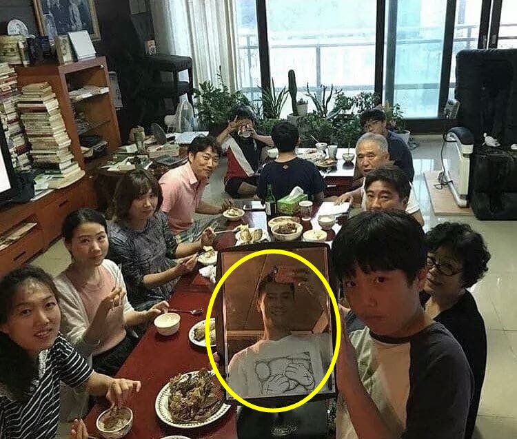 kumpul keluarga jadi lucu abis © 1cak.com kumpul keluarga jadi lucu abis © 1cak.com