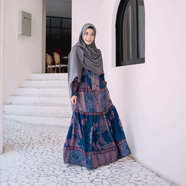 Model hijab stylish untuk Lebaran Berbagai sumber