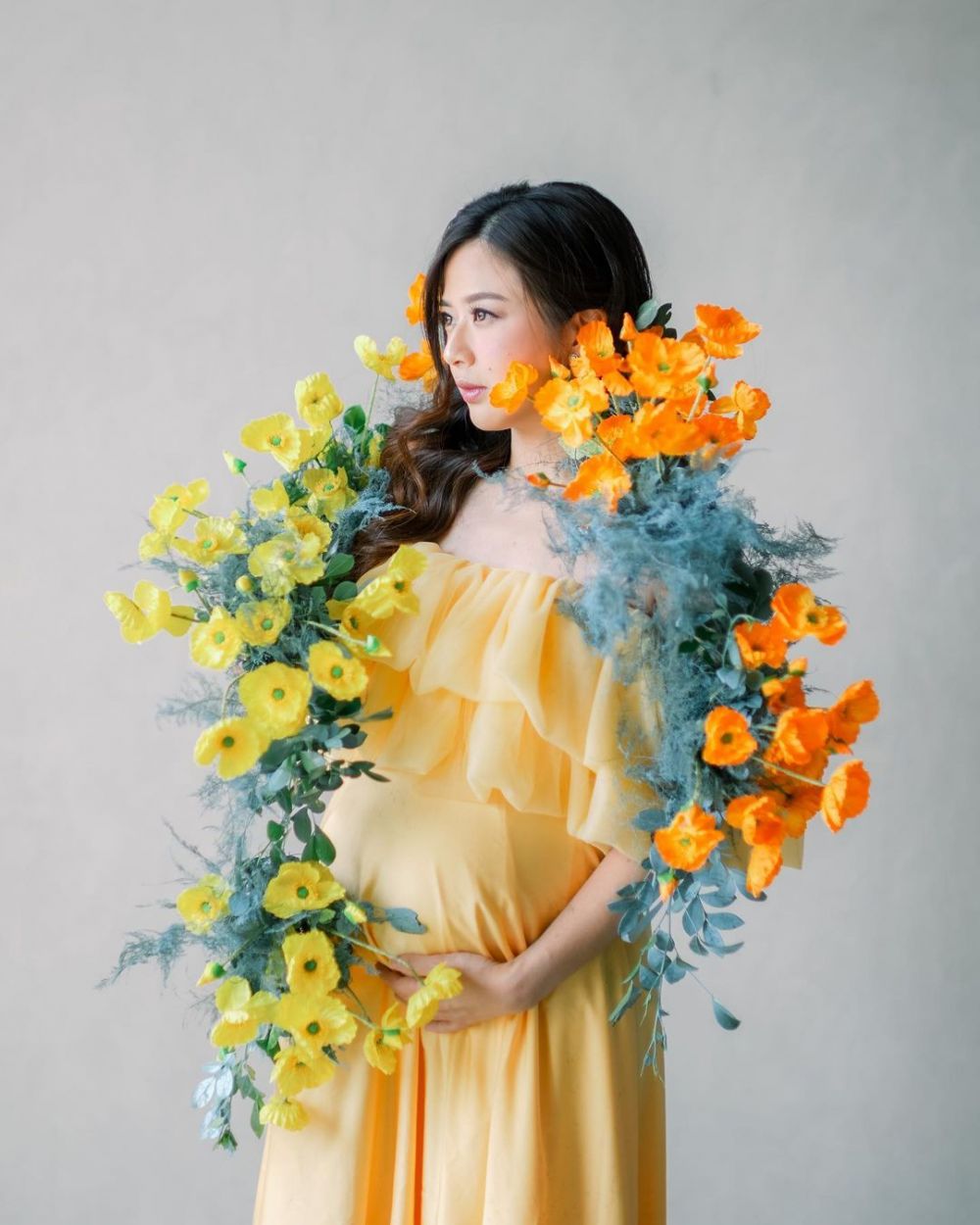 Hamil anak kedua, ini 17 inspirasi foto maternity seleb Tanah Air