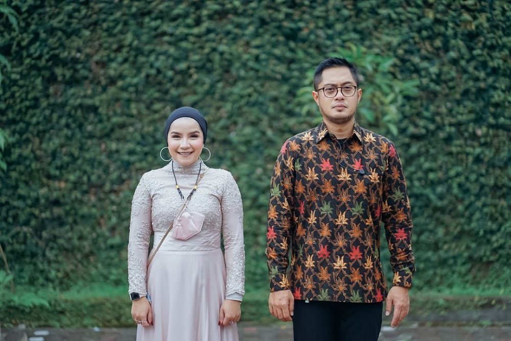 Potret aktor Tanah Air ini pelihara brewok © 2022 brilio.net