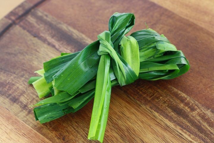 10 Trik membuat kue sagu, renyah dan antigagal