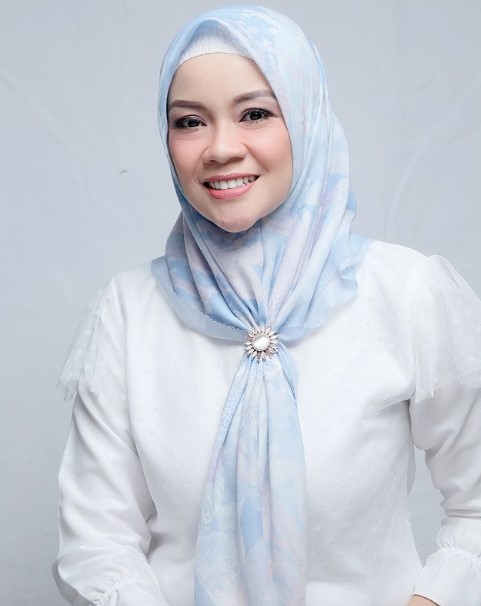 Pesona jebolan AFI saat pakai hijab © berbagai sumber