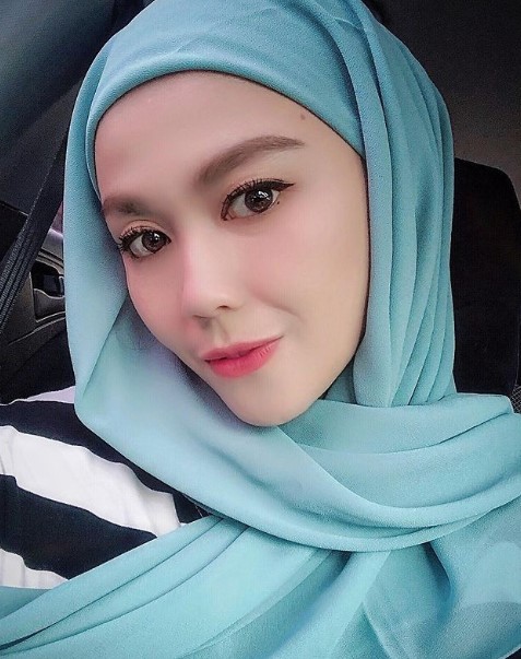 Pesona jebolan AFI saat pakai hijab © berbagai sumber