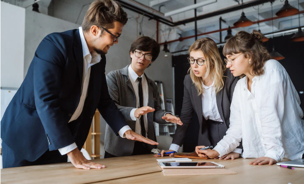 Akomodasi adalah © 2022 berbagai sumber Akomodasi adalah © 2022 berbagai sumber