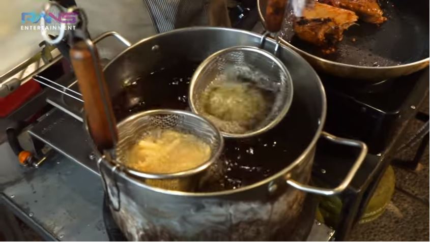 Momen Nagita Slavina borong 10 jajanan demi Ricis saat ngidam, komplet