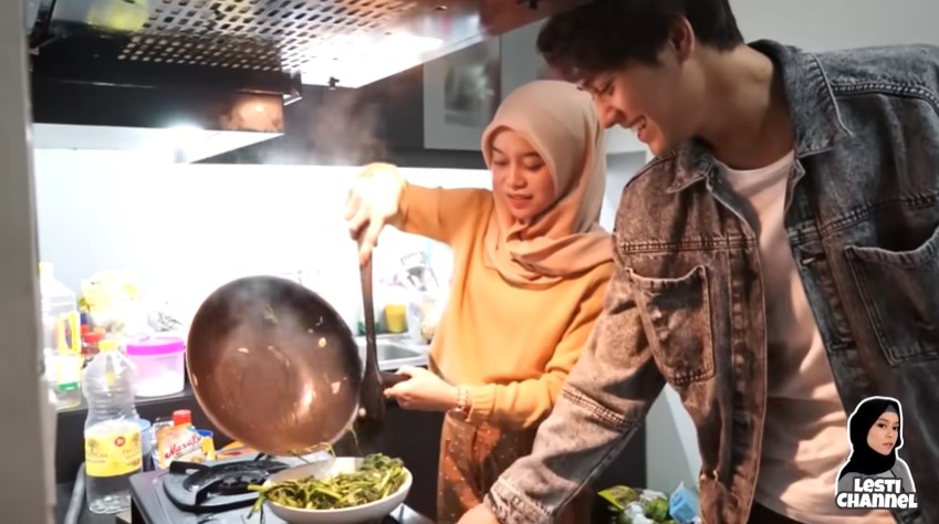 10 Kreasi masakan serba tumis ala Lesty Kejora, simpel & mudah ditiru