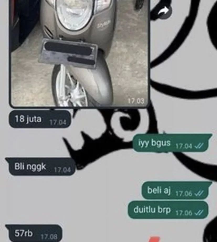 mau pamer barang tapi malah nyeleneh © berbagai sumber