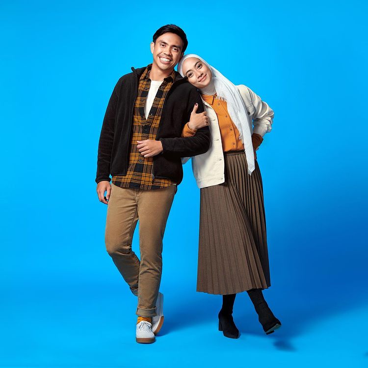 Seleb jatuh cinta ke sahabat © berbagai sumber