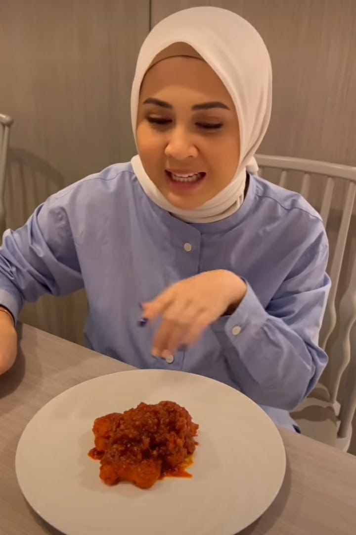 10 Makanan diet Kesha Ratuliu usai melahirkan, bikin bobot turun 9 kg