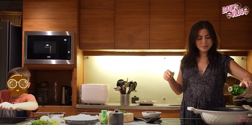 11 Trik Jessica Iskandar masak spaghetti aglio olio, cuma 10 menit