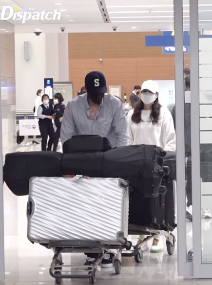 Potret Hyun Bin dan Son Ye-jin pulang honeymoon © Instagram Potret Hyun Bin dan Son Ye-jin pulang honeymoon © Instagram