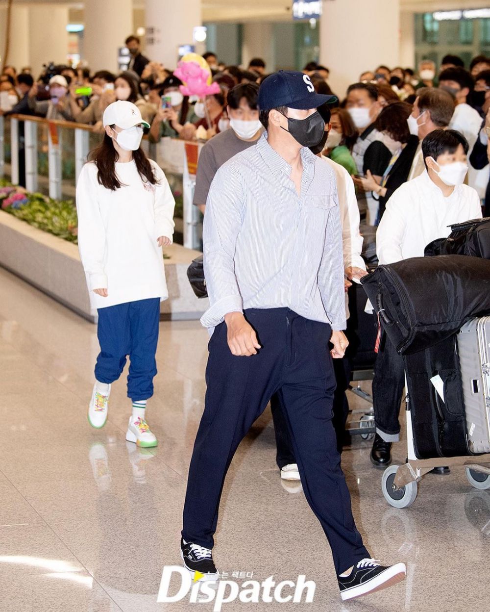 Potret Hyun Bin dan Son Ye-jin pulang honeymoon © Instagram Potret Hyun Bin dan Son Ye-jin pulang honeymoon © Instagram