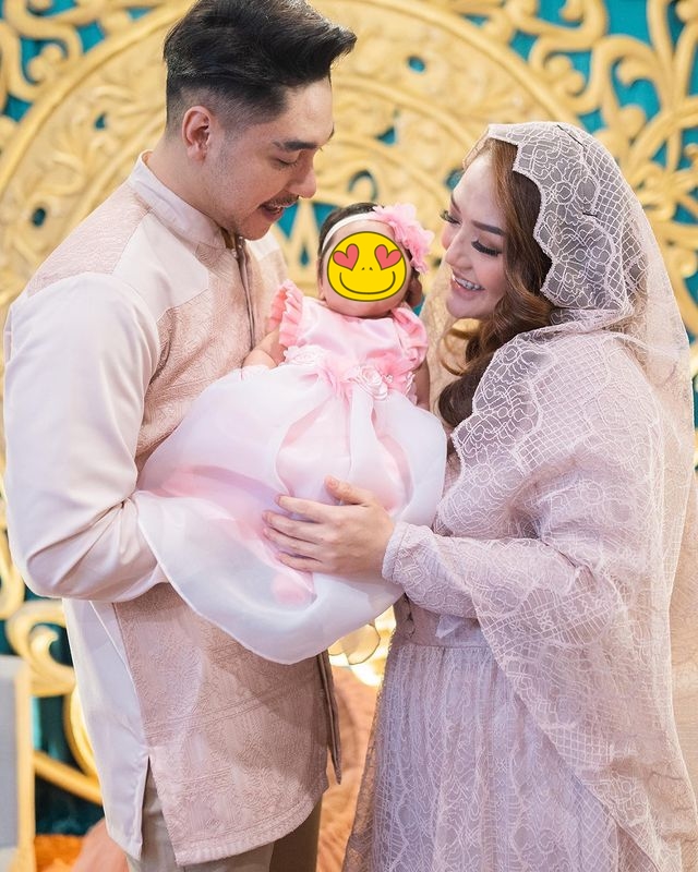 Momen akikah anak Siti Badriah © berbagai sumber