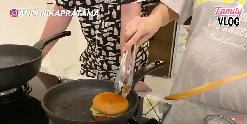 10 Kreasi masakan ala Andhika Pratama buat istri, antiribet