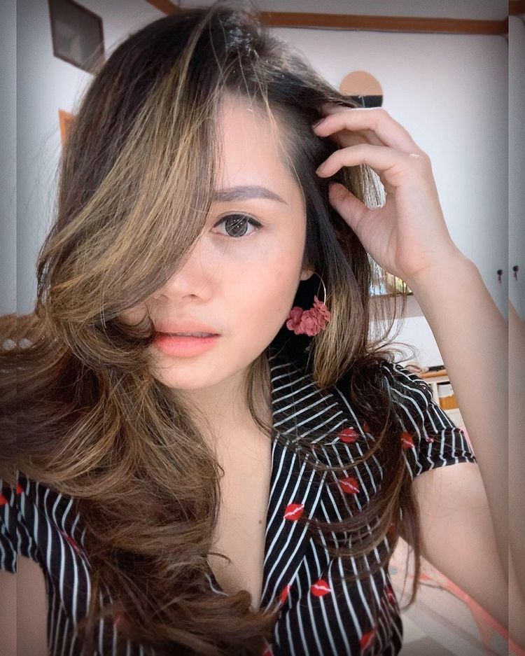 Transformasi gaya rambut Mawar AFI © Instagram/@mysamawar