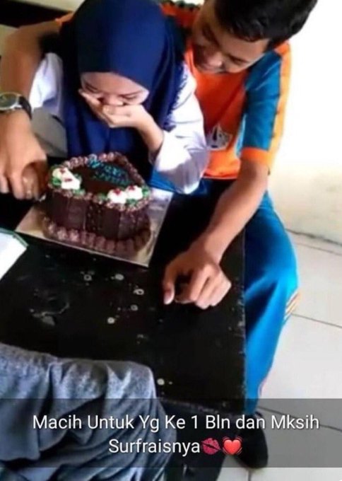 status absurd pasangan kekasih © berbagai sumber