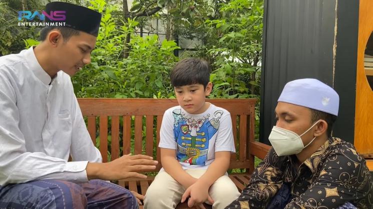 Rafathar pesantren © YouTube