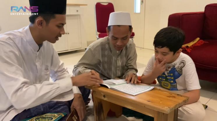 Rafathar pesantren © YouTube
