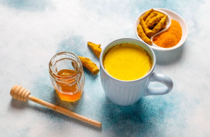 10 Minuman ini bantu atasi perut kembung, cocok jadi bekal perjalanan
