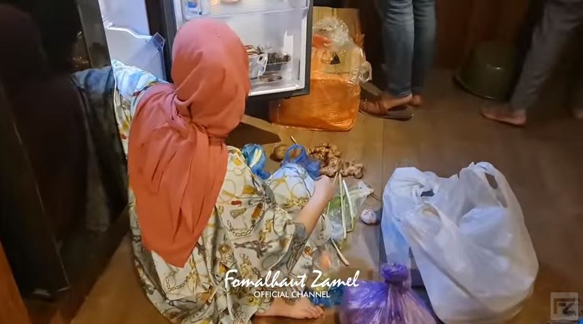 11 Cara Fikoh LIDA menata kulkas, bersih dan muat banyak