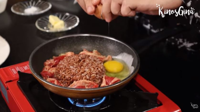 13 Trik Nycta Gina masak beef rice hotplate, pakai bahan sehat