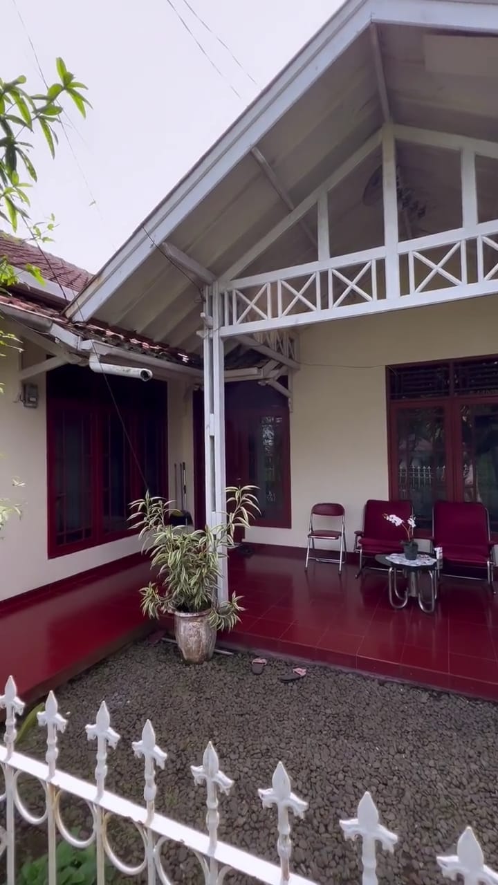 penampakan rumah masa kecil omesh © instagram