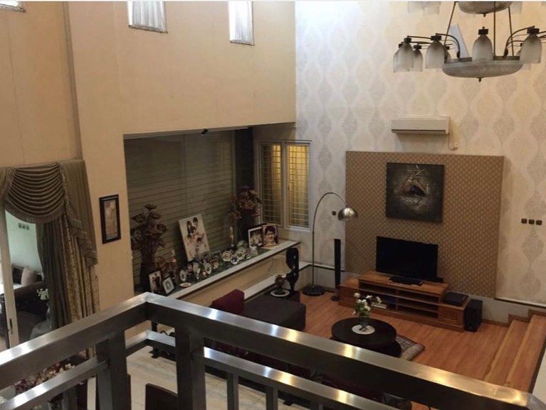 potret isi dalam rumah Andre Taulany © berbagai sumber