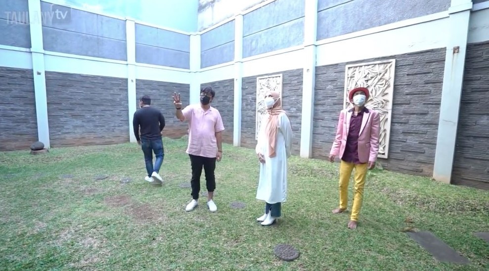 potret isi dalam rumah Andre Taulany © berbagai sumber