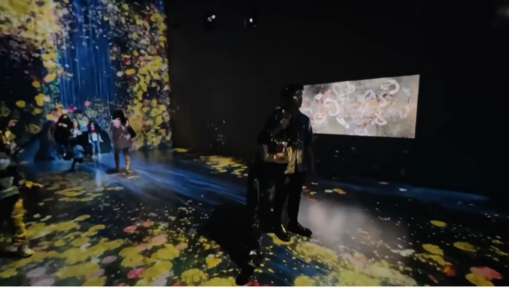 Fuji dan Thariq ke Singapura berbagai sumber