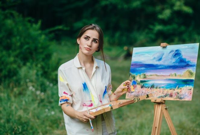 Arti mimpi melukis © 2022 berbagai sumber