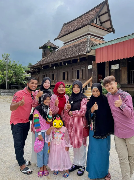 momen bahagia Jirayut pulang ke Thailand © berbagai sumber