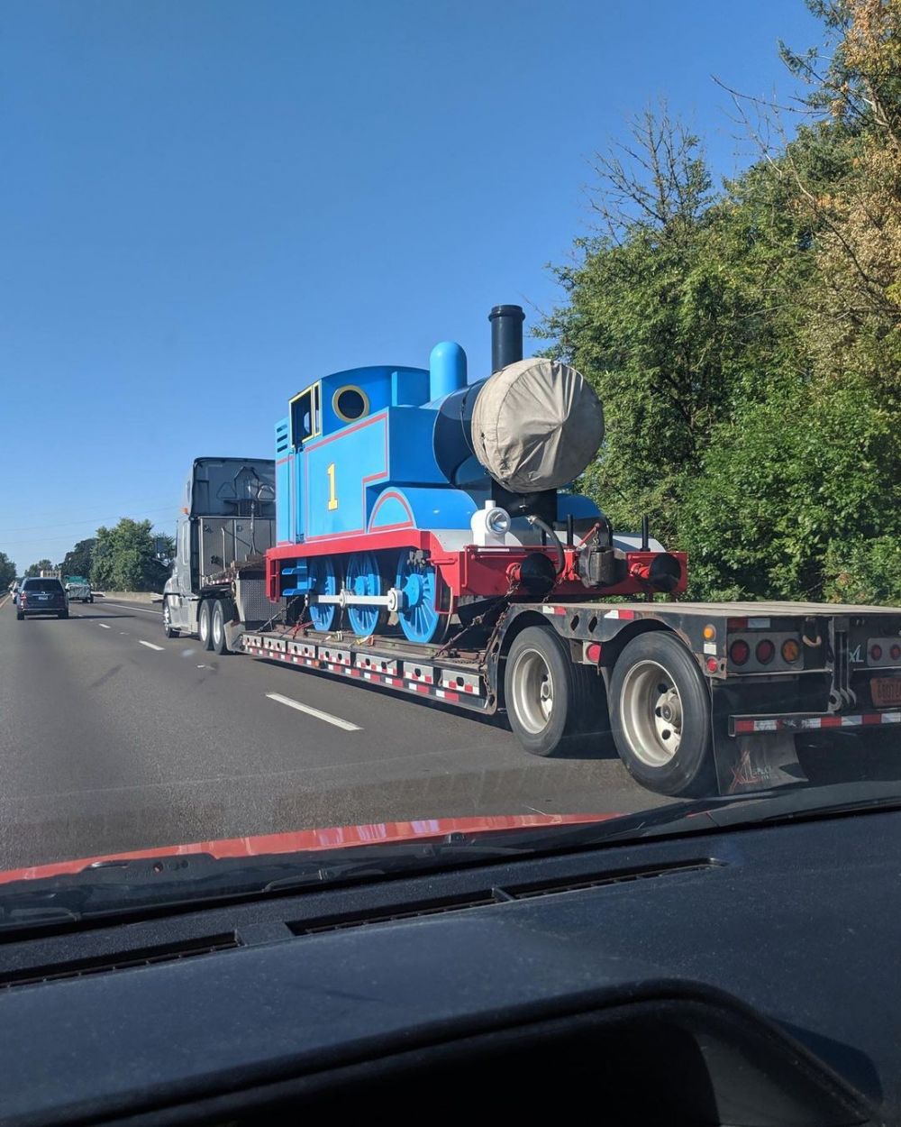 penampakan kendaraan lucu-lucu bentuknya © berbagai sumber