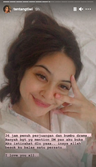 potret natural seleb usai lahiran anak kedua © instagram