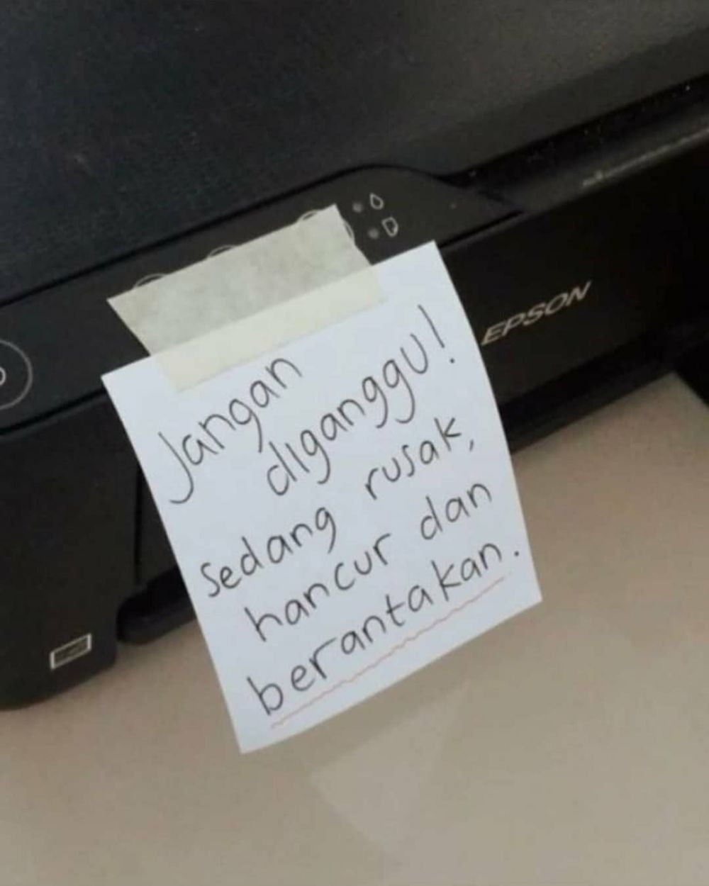 tulisan lucu malah curhat © berbagai sumber tulisan lucu malah curhat © berbagai sumber