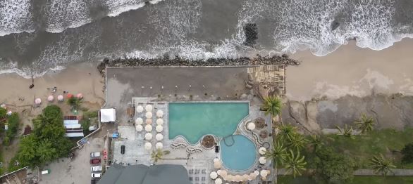 beach club Raffi di Padang Berbagai sumber