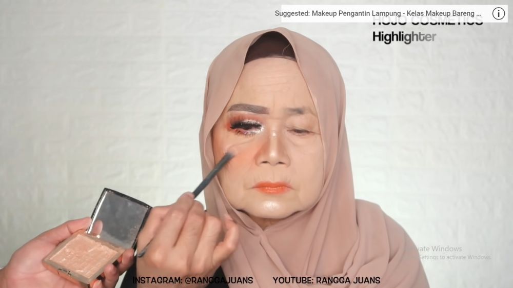 nenek 75 dirias pengantin © YouTube