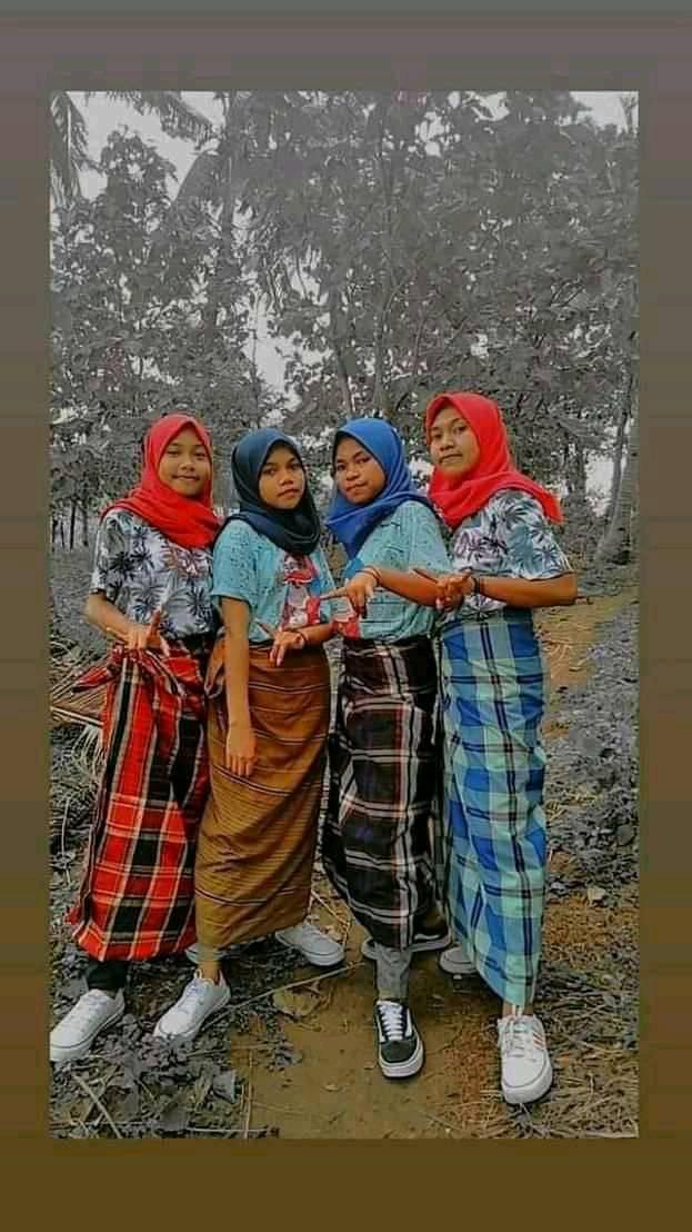 kompakan baju sama bestie © berbagai sumber kompakan baju sama bestie © berbagai sumber