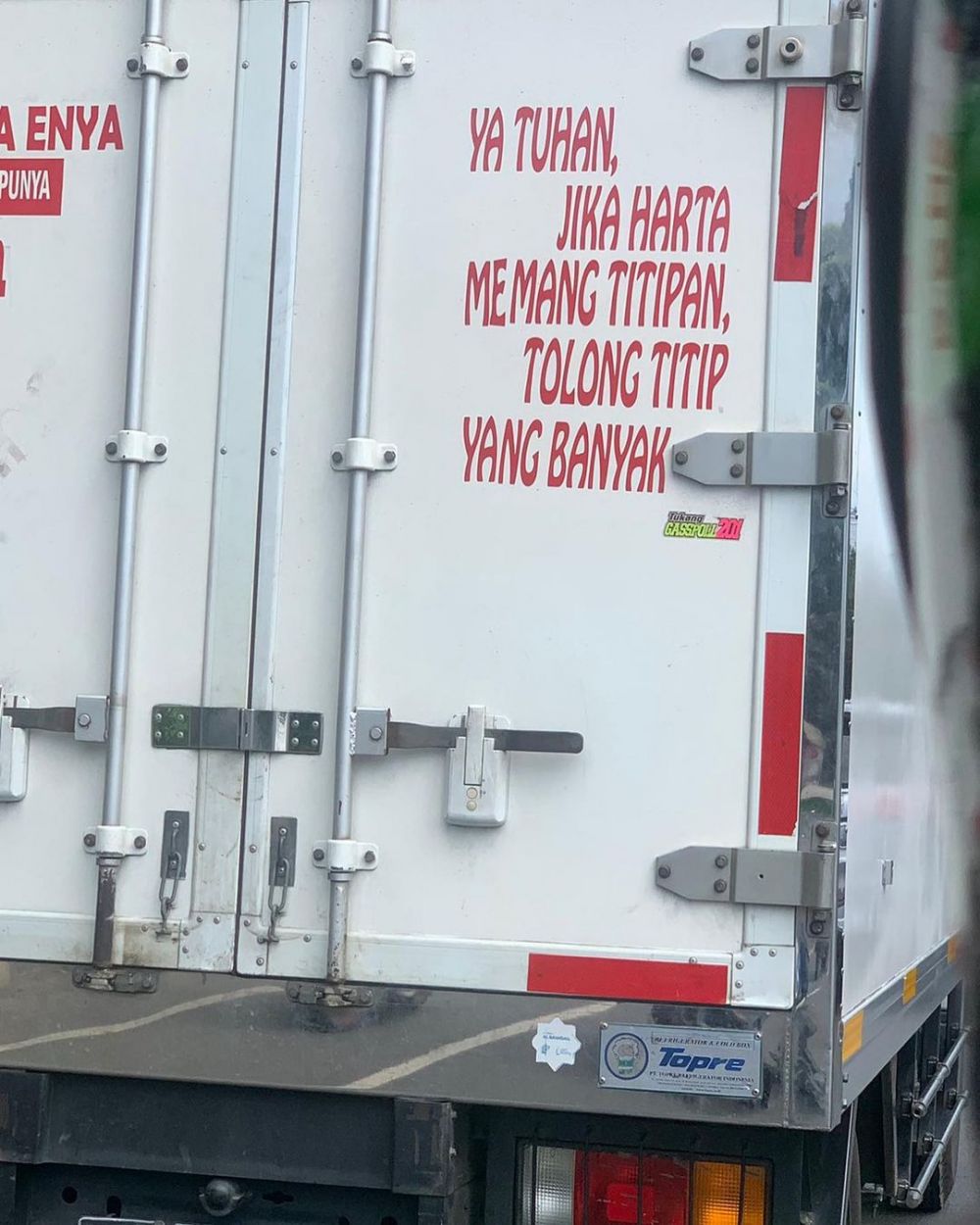 nemu tulisan lucu abis di jalan © berbagai sumber