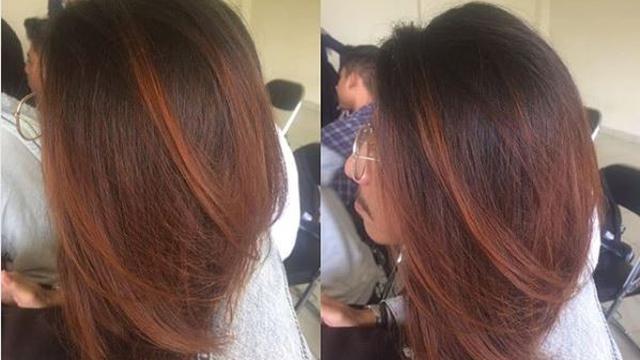 cowok gondrong di tempat umum © berbagai sumber