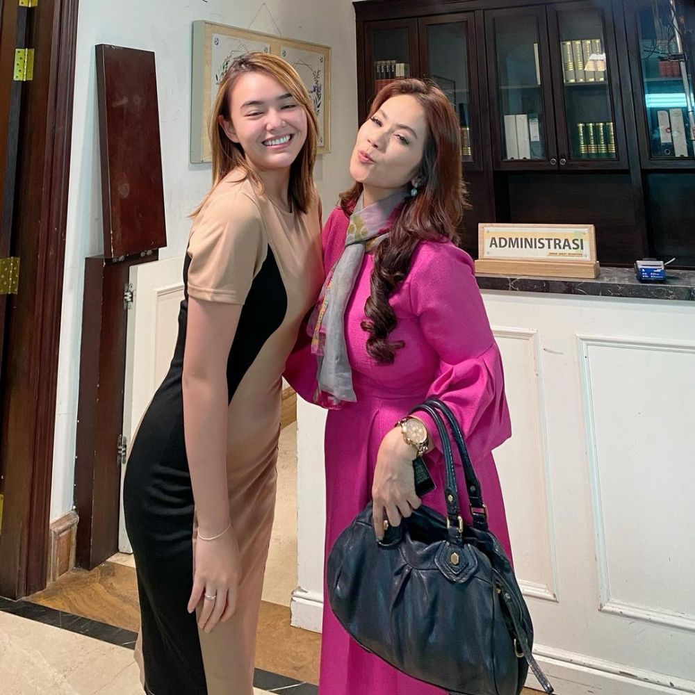 kedekatan Irene Librawati dan Amanda Manopo © Instagram kedekatan Irene Librawati dan Amanda Manopo © Instagram