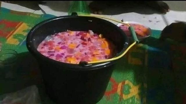 Potret tempat camilan ala kuli bangunan © berbagai sumber