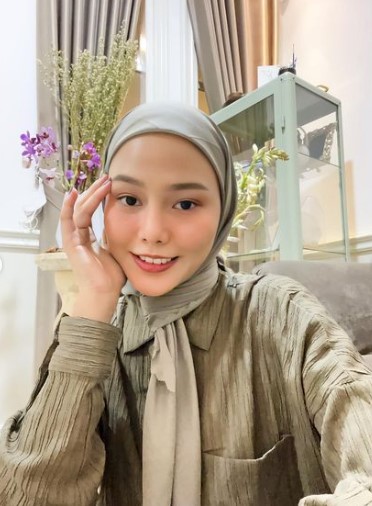 penampilan terbaru Dara Arafah © Instagram