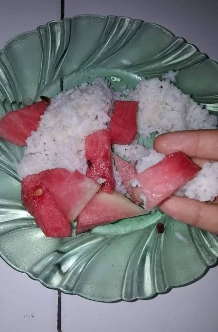 Potret lucu kombinasi makanan twitter.com Potret lucu kombinasi makanan twitter.com