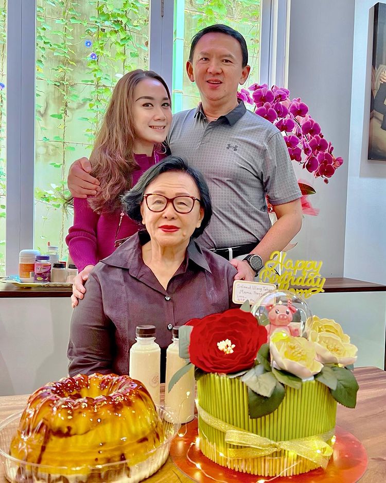 ulang tahun Puput Nastiti ke-25 © berbagai sumber ulang tahun Puput Nastiti ke-25 © berbagai sumber