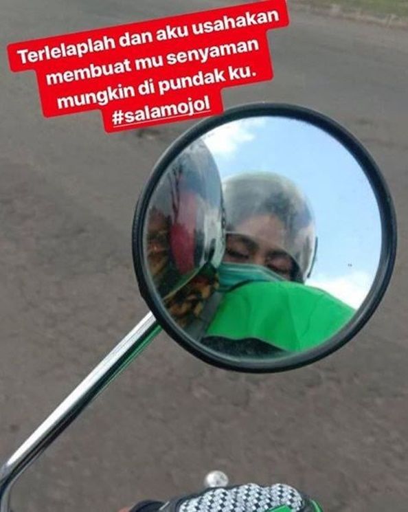 Momen baper saat kerja Berbagai sumber