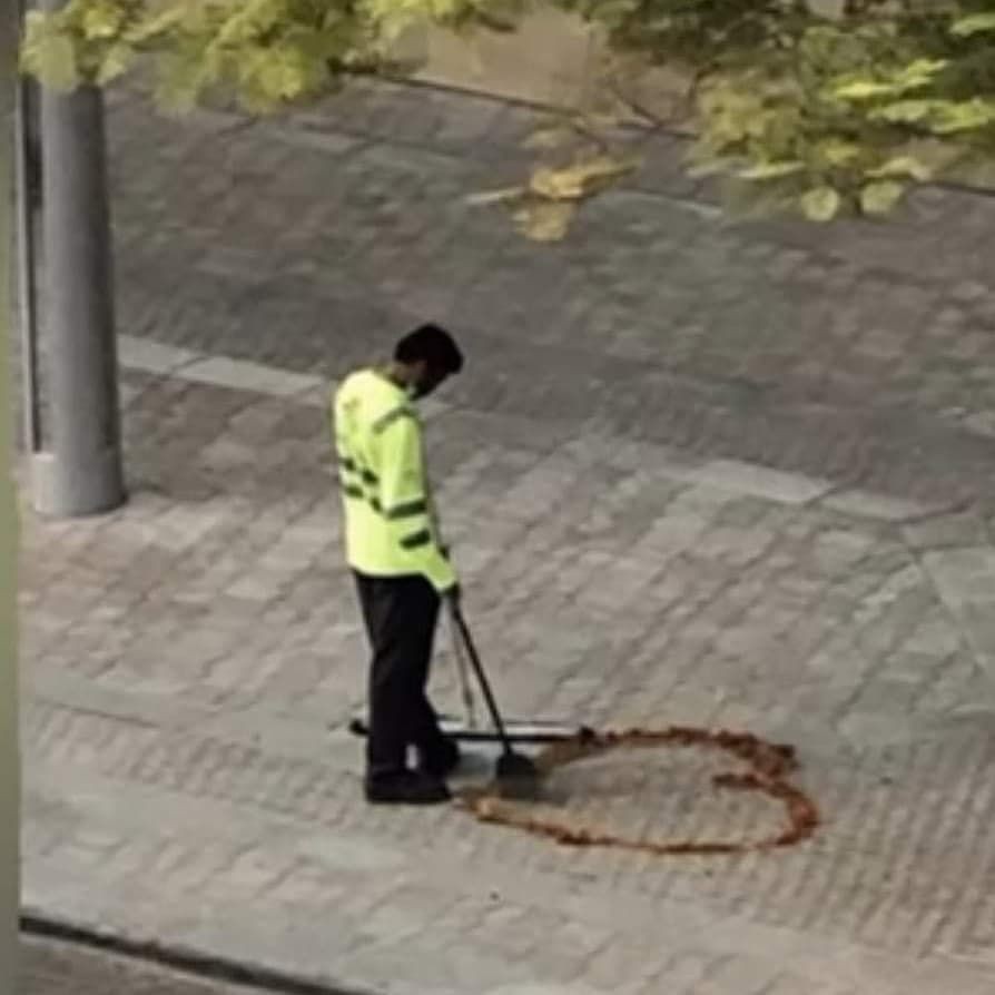 Momen baper saat kerja Berbagai sumber