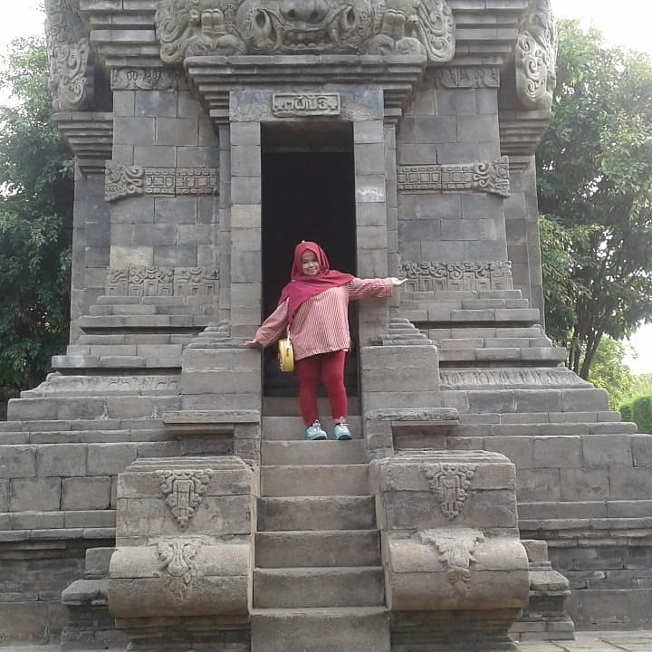 Transformasi penampilan Kekeyi © berbagai sumber